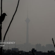 آلودگی هوا دست از سر تهران بر نمی‌دارد؛ وضعیت دوباره قرمز شد