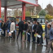 اعلام زمان تغییر قیمت بنزین به ۵۰۰۰ تومان/ صدا و سیما وارد عمل شد