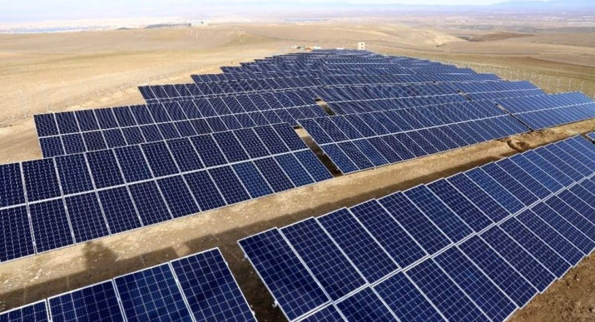 افتتاح بزرگترین نیروگاه خورشیدی کشور