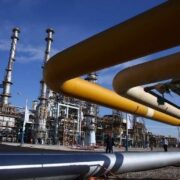 ایران روزانه چقدر بنزین تولید و مصرف می‌کند؟