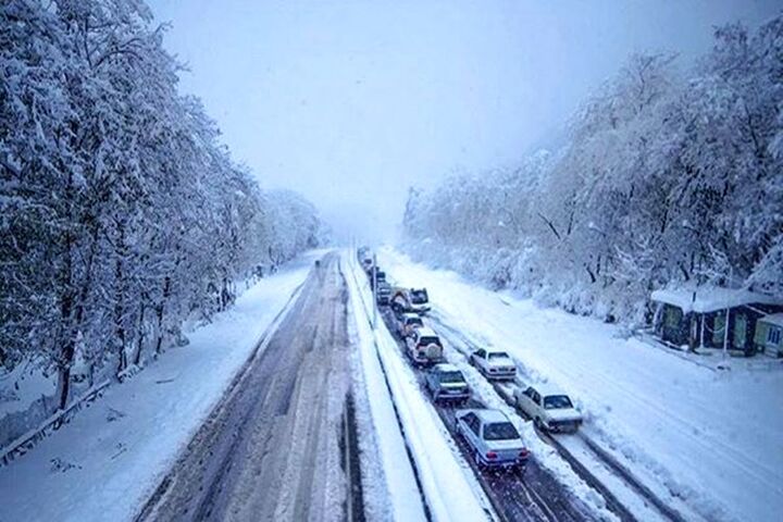 باران و برف گستره وسیعی از جادههای کشور را در بر گرفت