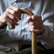 بازنشستگان ۵ مطالبه فوری را روی میز دولت گذاشتند