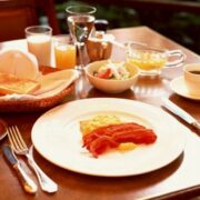 بدترین صبحانه ها برای سلامت روده را بشناسید