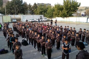 بچهها از مدرسه بریدهاند/ میانگین معدل در کل کشور زیر ۹ است!