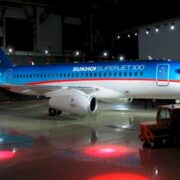 بی اعتنا به ممنوعیت های ترامپ؛ روسیه پرواز به ونزوئلا را متوقف نمی‌کند