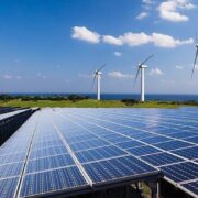 تابستان بار دیگر با چالش تامین برق روبرو خواهیم بود/ ضرورت توسعه سبد تجدیدپذیرها