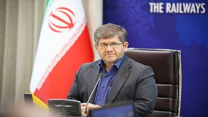 درآمد سالانه قطارهای حومهای کشور ۳۹ میلیارد تومان| سهم بار ریلی از بنادر فقط ۹ درصد