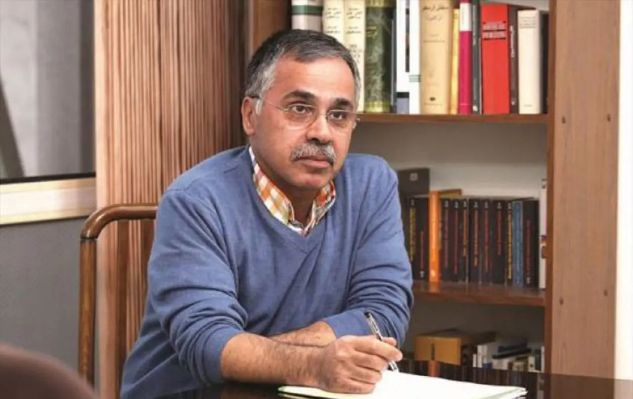 زمان مناسب خرید مسکن توسط «خریداران مصرفی» | یزدانی: بازار مسکن با فروش متری و سانتیمتری از رکود خارج نمیشود فردین+یزدانی