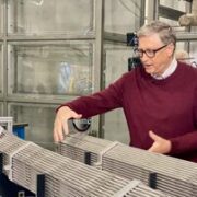 ساخت نیروگاه هستهای در دستان بیل گیتس!