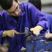 سهمیه 5هزار کارورز و یارانه بیمه برای استخدام دانش‌آموختگان