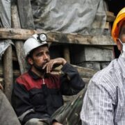 شبح بیکاری بر سر کارگران بدون قرارداد؛ ترس از آینده، سکوت در برابر اجحاف