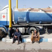 شوک تازه افغانستان به ایران/ تانکرهای سوخت ایران پشت مرز ماند
