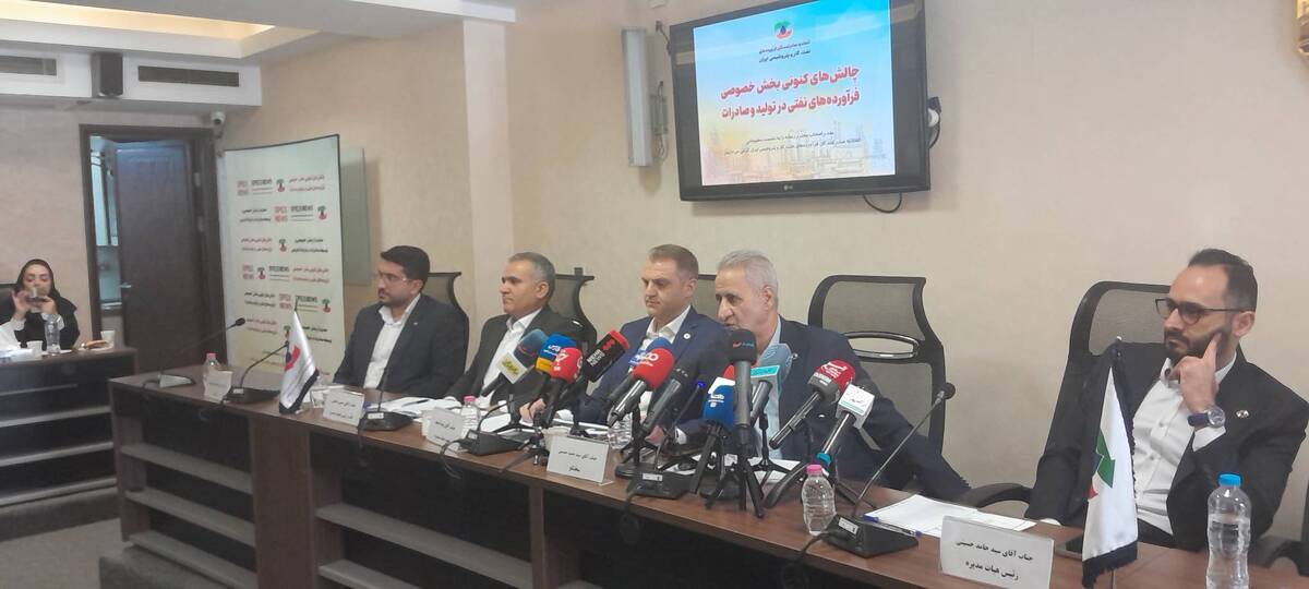 صادرات در ۵ ماه نخست به ۲۰ میلیارد دلار رسید/ مکانیسم ماشه بر حوزه نفت بی تاثیر است