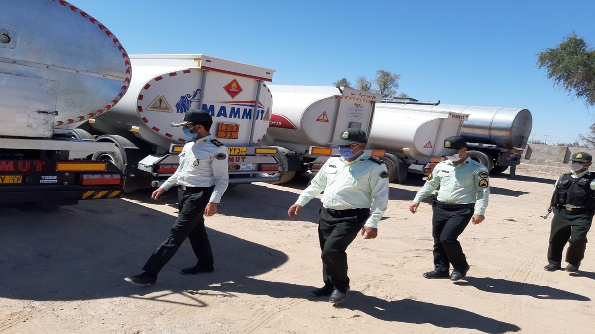 عقبنشینی اشتباه دولت در برابر قاچاقچیان سوخت/ تصمیمات درست اقتصادی را قربانی جنگ نکنید