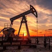 فروش نفت ایران نزدیک به ۷۰ دلار