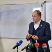 قزلجه: سود چند واردکننده کالای اساسی معادل ثروت چند ترامپ است