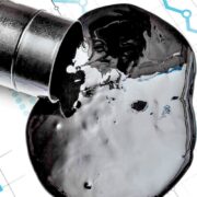 قیمت نفت با وجود افزایش تولید اوپک‌پلاس بالا رفت