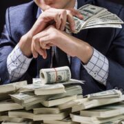 همسایه ایران به ثروت بیکران رسید