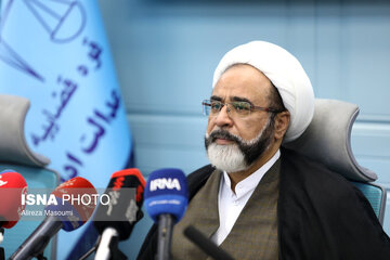 واکنش رئیس دیوان عدالت اداری به سیمکارتهای سفید؛ مردم شکایت کنند رسیدگی میکنیم