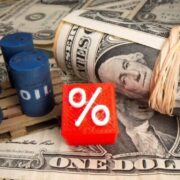 پایداری نفت در برابر پیش‌بینی‌ها؛ چرا سقوط نکرد؟