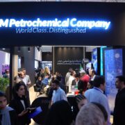 پتروشیمی جم با حضور در نمایشگاه OIL SHOW1404 ، بار دیگر جایگاه خود را به‌عنوان یکی از بازیگران اصلی صنعت پتروشیمی ایران و منطقه تثبیت کرد