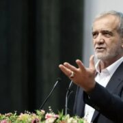 پزشکیان: افزایش قیمت بنزین قطعی است / چرا باید ۴ میلیارد دلار بنزین برای پرمصرف‌ها وارد کنیم!