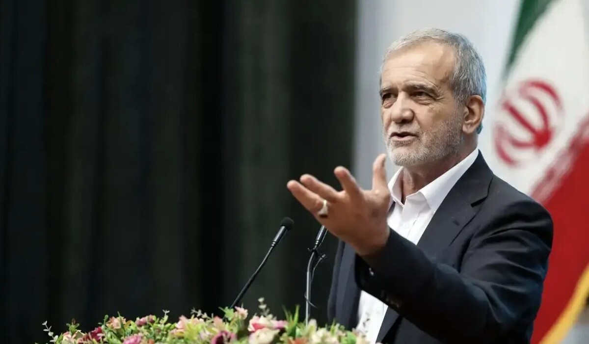 پزشکیان: افزایش قیمت بنزین قطعی است / چرا باید ۴ میلیارد دلار بنزین برای پرمصرفها وارد کنیم!