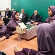 پزشکیان: زیرساختهای مناسب ارتباطاتی کلاسهای هوشمند تأمین شود