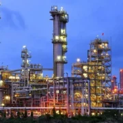 کاهش صادرات پتروشیمی ایران؛ گاز در شبکه‌های خانگی قربانی شد