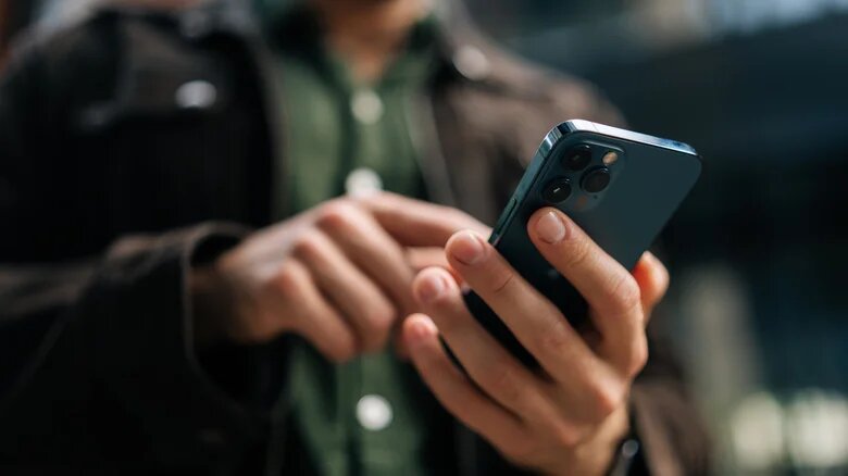 کدام سیستمعامل گوشی امنیت بیشتری دارد؛ اندورید یا iOS؟ کدام سیستمعامل گوشی امنیت بیشتری دارد؛ اندورید یا iOS؟