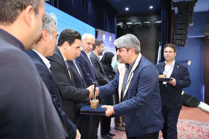 کسب رتبه دوم و تندیس نقرهای جشنواره روابط عمومیهای تجاری کشور توسط اتاق بازرگانی اهواز