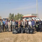 ۴ هکتار مزارع آلوده به پلاستیک روستای کرند گرمسار پاکسازی شد