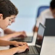 نسلِ کممدرسهرفته؛ روایتی از بحران پنهان آموزش و پرورش در ایران/ وقتی تعطیلی عادی شد، آموزش چه چیزی را از دست داد؟