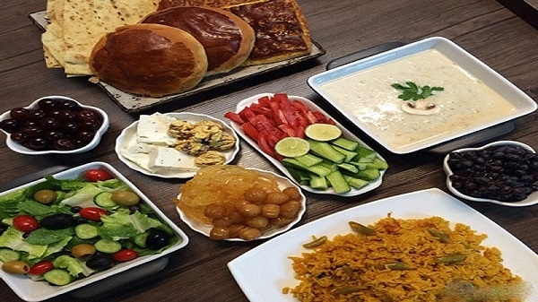 بایدها و نبایدهای غذایی برای سحری و افطاری