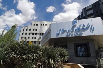 تمدید مهلت دفاع پایاننامههای ارشد و دکتری این دانشگاه