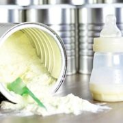 سهمیه شیرخشک برای ۹۸ درصد نوزادان کافی است