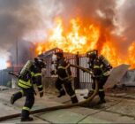 آتش‌سوزی در ساختمان چهارطبقه انقلاب/ ماجرای حادثه چه بود؟