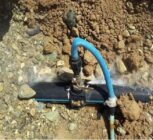 اجرای عملیات اصلاح شبکه آب و نوسازی ۱۰۰ انشعاب در روستای ارسطو