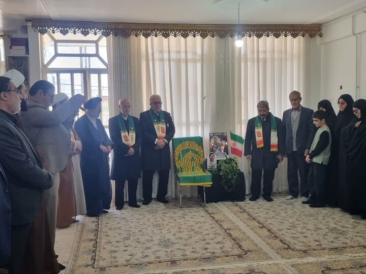 الشتر و نورآباد «زیر سایه خورشید» الشتر و نورآباد زیر سایه خورشید