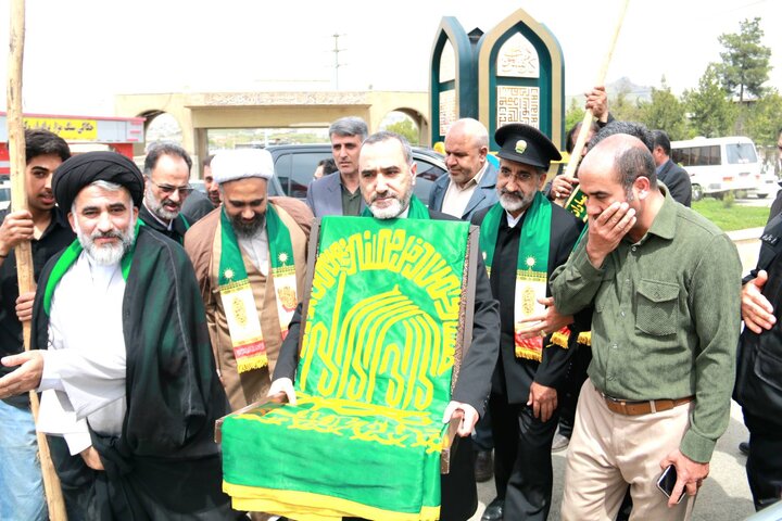 بهشت محمدی میزبان کاروان نور؛ تجدید عهد مردم سنندج با شهدا و امام رضا بهشت محمدی میزبان کاروان نور؛ تجدید عهد مردم سنندج با شهدا و امام رضا