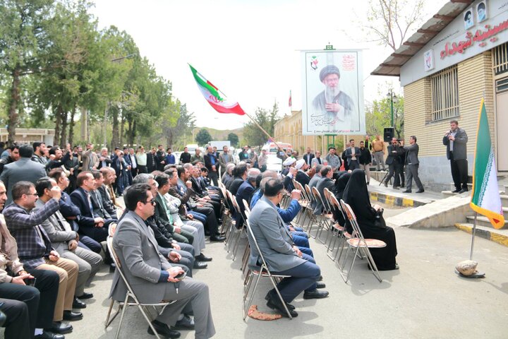 بهشت محمدی میزبان کاروان نور؛ تجدید عهد مردم سنندج با شهدا و امام رضا بهشت محمدی میزبان کاروان نور؛ تجدید عهد مردم سنندج با شهدا و امام رضا