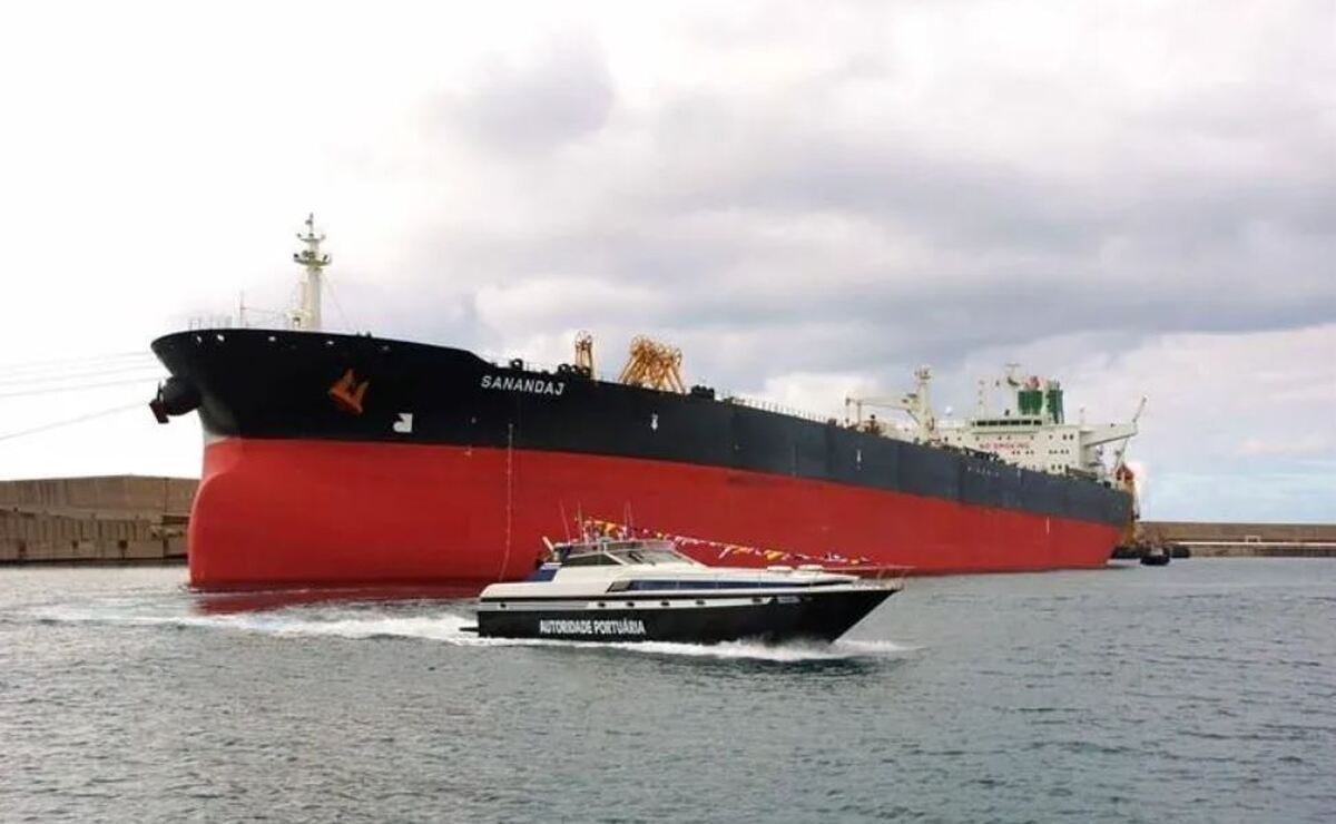 توفیف ۳۸۰ میلیون دلار نفت ایران توسط آمریکا/ تانکرترکرز مدعی شد