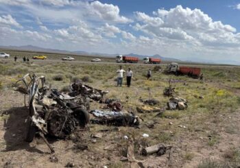 جزئیات تصادف یک تریلی با خودرو حامل اتباع خارجی/ ۹ کشته در پی تصادف تریلی و پژو ۴۰۵ در جاده کرمان