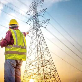 مصرف برق ادارات زیر ذره‌بین/ الزام ۷۰ درصد کاهش بعد از ساعت ۱۳