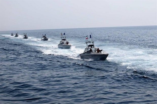 کارشناس نظامی روس: قایق‌های تندرو ایرانی برای آمریکا خطرناک هستند