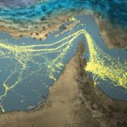 بازار جهانی نفت معلق ماند/چشم معاملهگران به هرمز