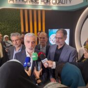 پیرصالحی: قیمت برخی داروها اصلاح میشود