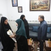 ایستادگی و صبوری خانوادههای شهدا، الگویی برای همه آحاد جامعه است