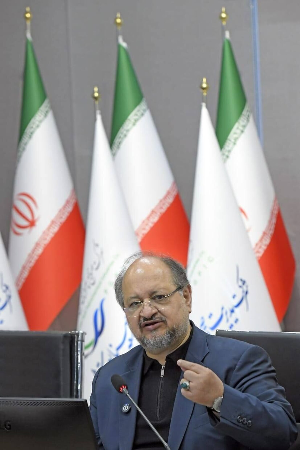 دستورالعمل محمد شریعتمداری برای پایش و صرفهجویی انرژی در گروه صنایع پتروشیمی خلیجفارس