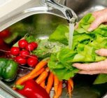 نکات  مهم یک فوق تخصص گوارش درباره نحوه مصرف کردن میوه و سبزیجات در تابستان